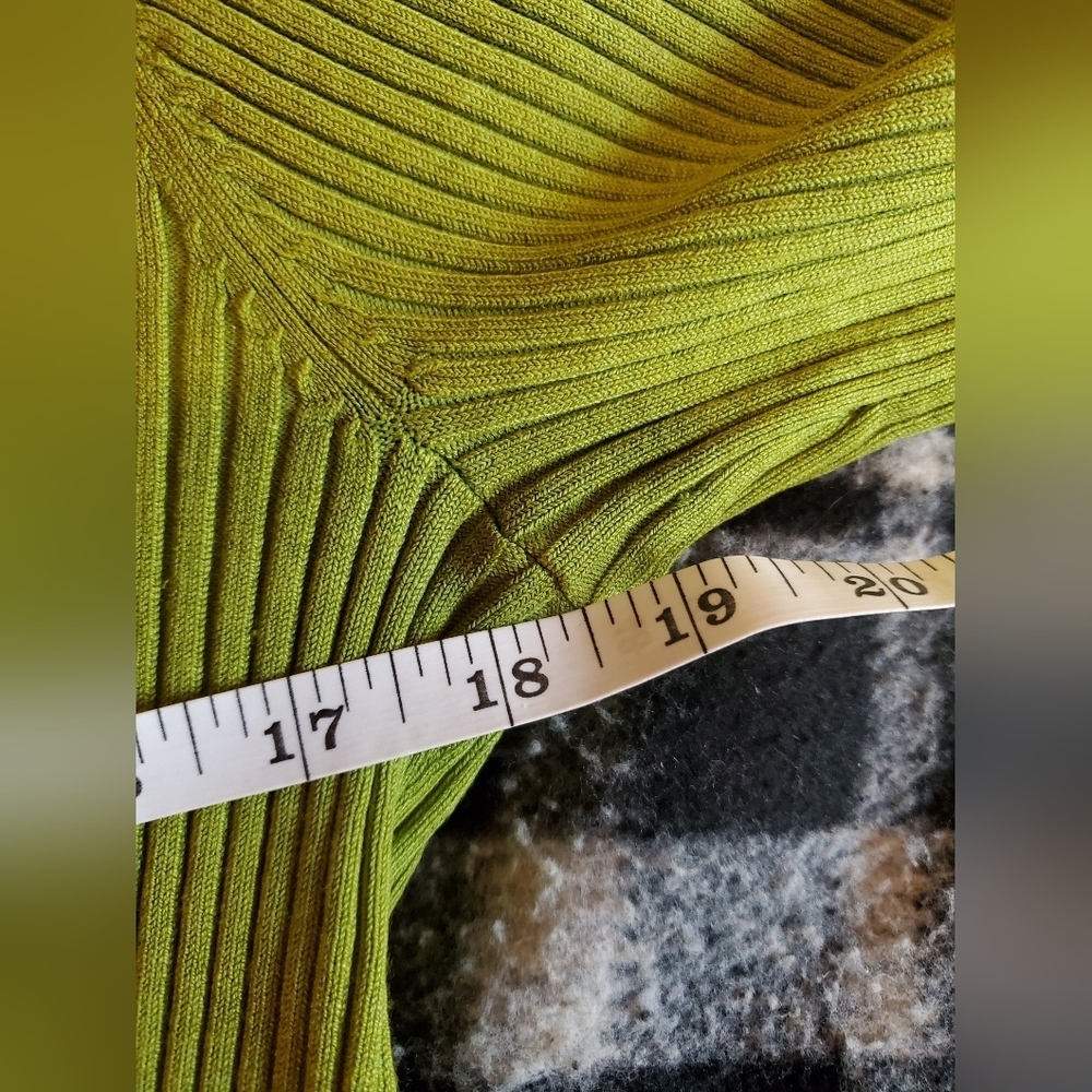 Green Ribbed Half-Zip Sweater - Picture 5 of 6